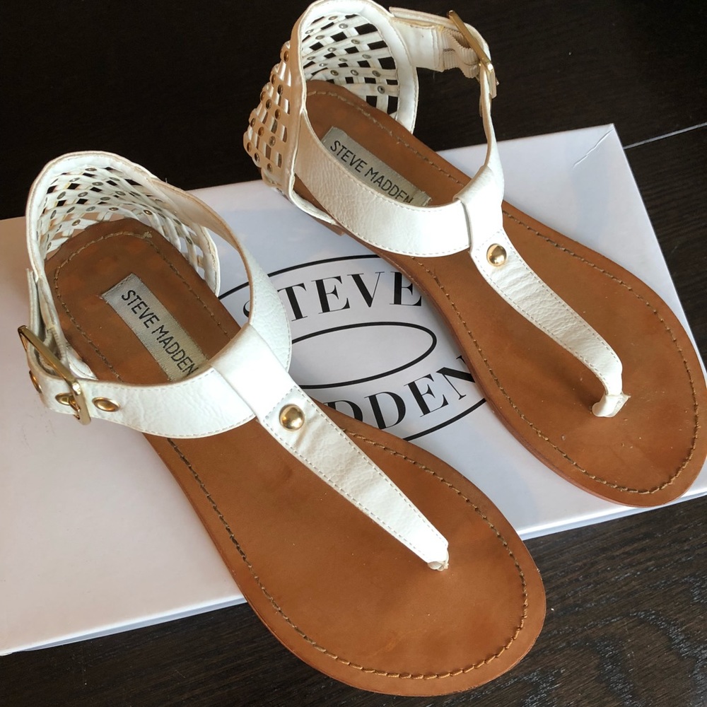 Steve Madden White and Tan T-Strap Sandals
